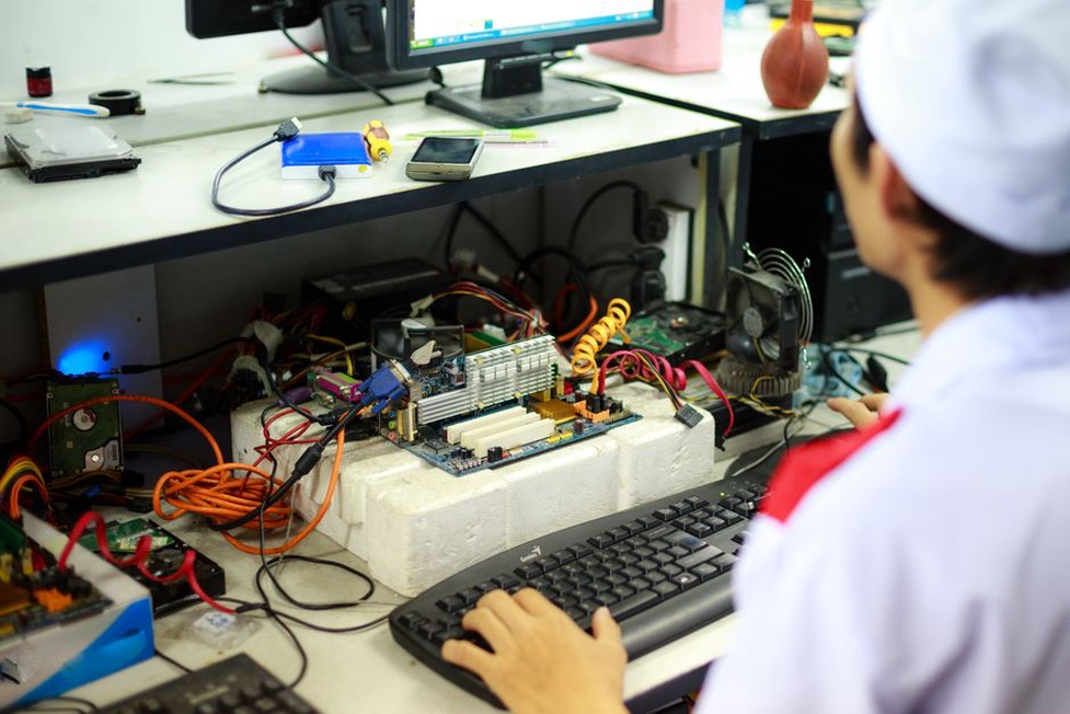 Read more about the article Популярные программы для диагностики ПК: CPU-Z, HWMonitor и другие
