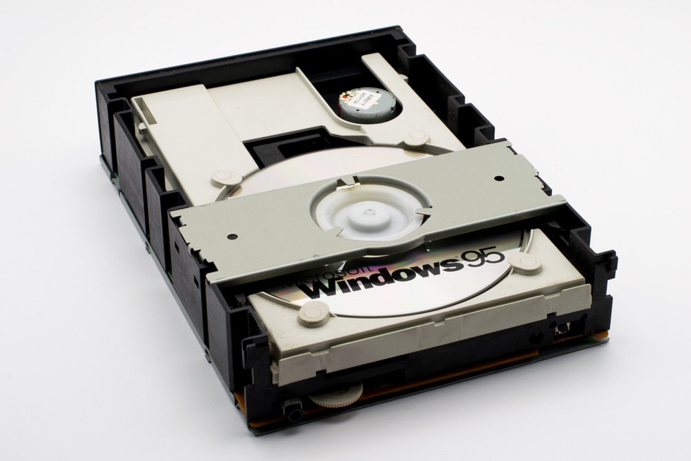 Read more about the article Windows не видит CD/DVD-привод: что проверить