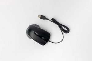 Read more about the article Не работает USB-порт: как проверить разъём, питание и настройки Windows